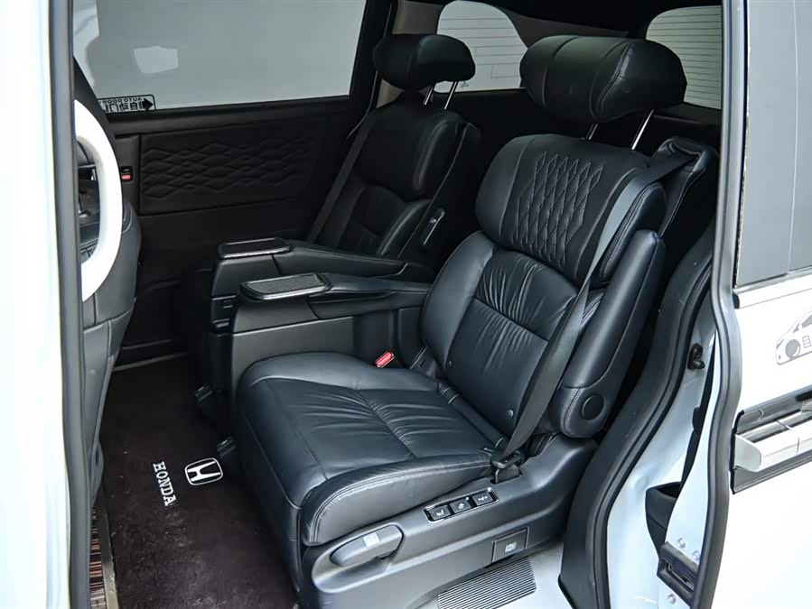 Honda Elysion 2023 car image #12