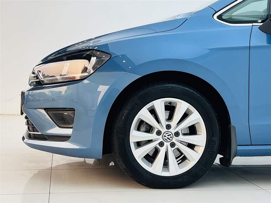 Volkswagen Golf Sportsvan 2017 car image #12