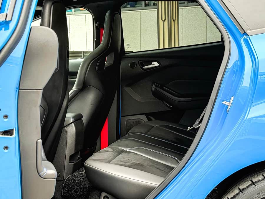 Ford Focus (Imported) 2018 car image #12