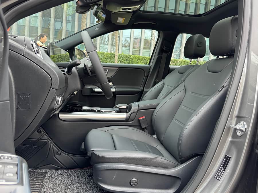 Mercedes-Benz GLA Class 2023 #12 Mercedes-Benz GLA Class 2023 car image #12