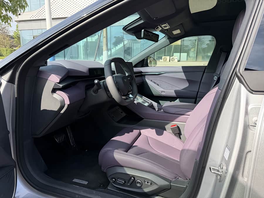 小鹏 小鹏P7 2025 汽车图片 #12