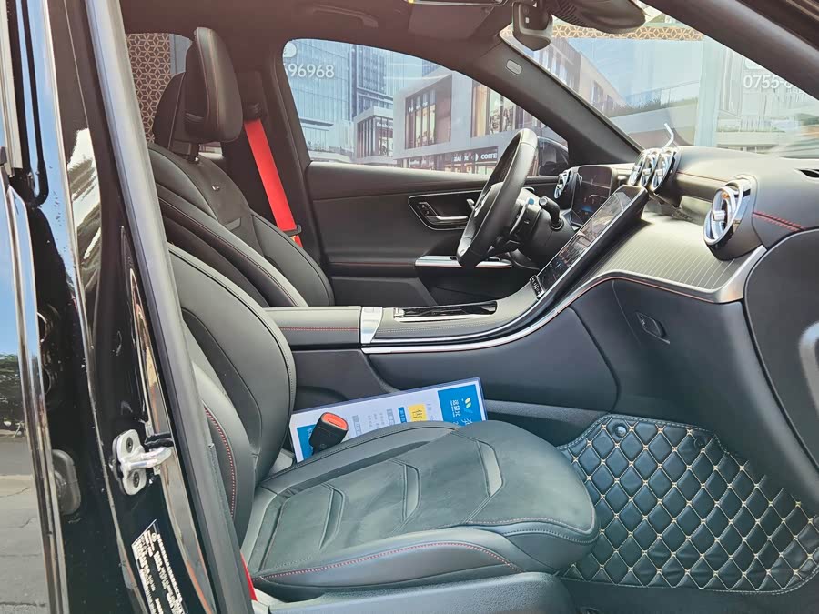 Mercedes-Benz GLC Coupe AMG 2024 صورة سيارة #12