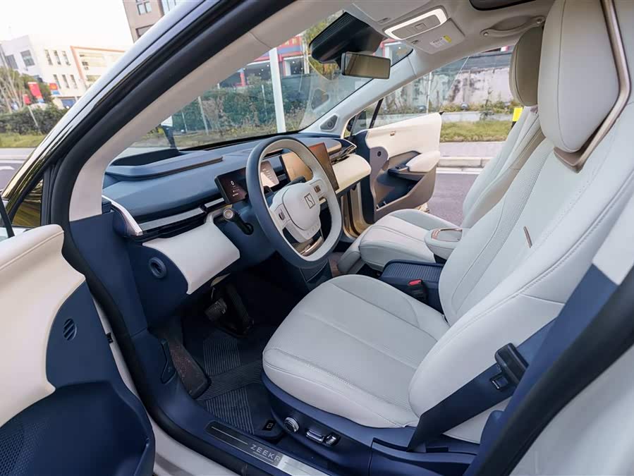 极氪 极氪X 2024 汽车图片 #12