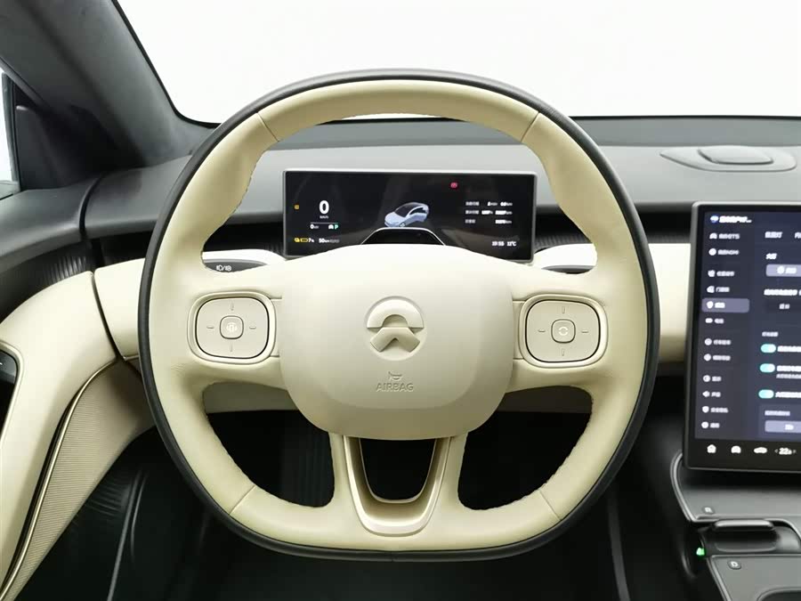 NIO ET5 2023 car image #12