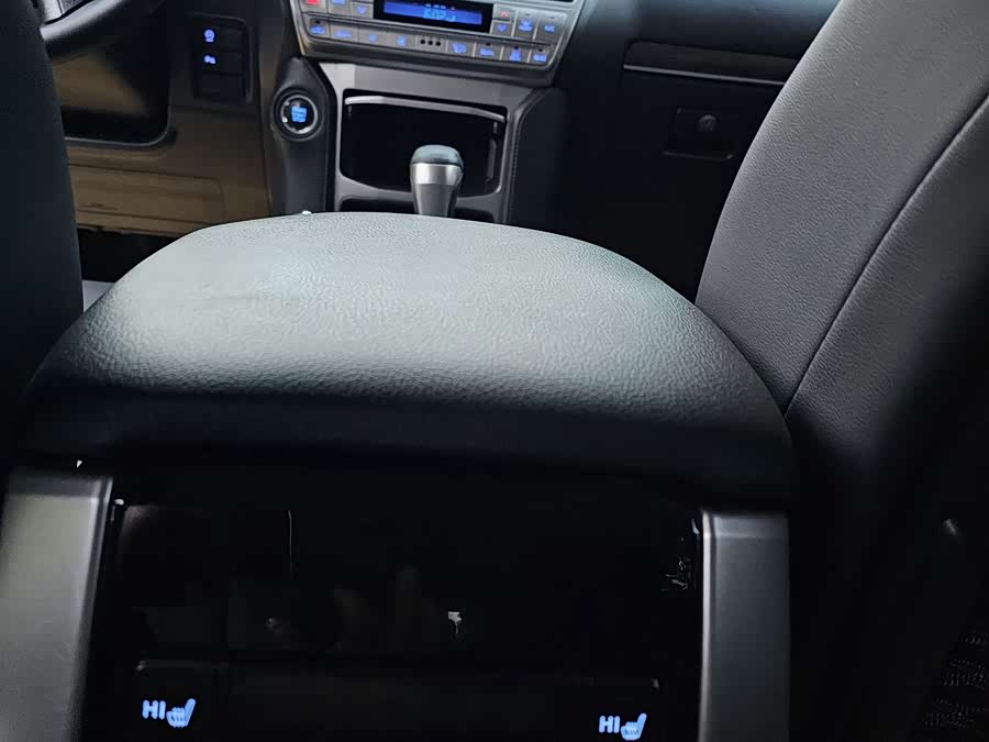 Toyota Land Cruiser Prado 2019 #12 Toyota Land Cruiser Prado 2019 car image #12