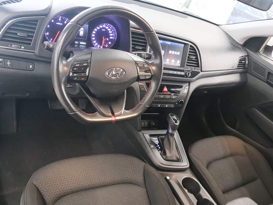 Hyundai Elantra AD 2017 car image #12