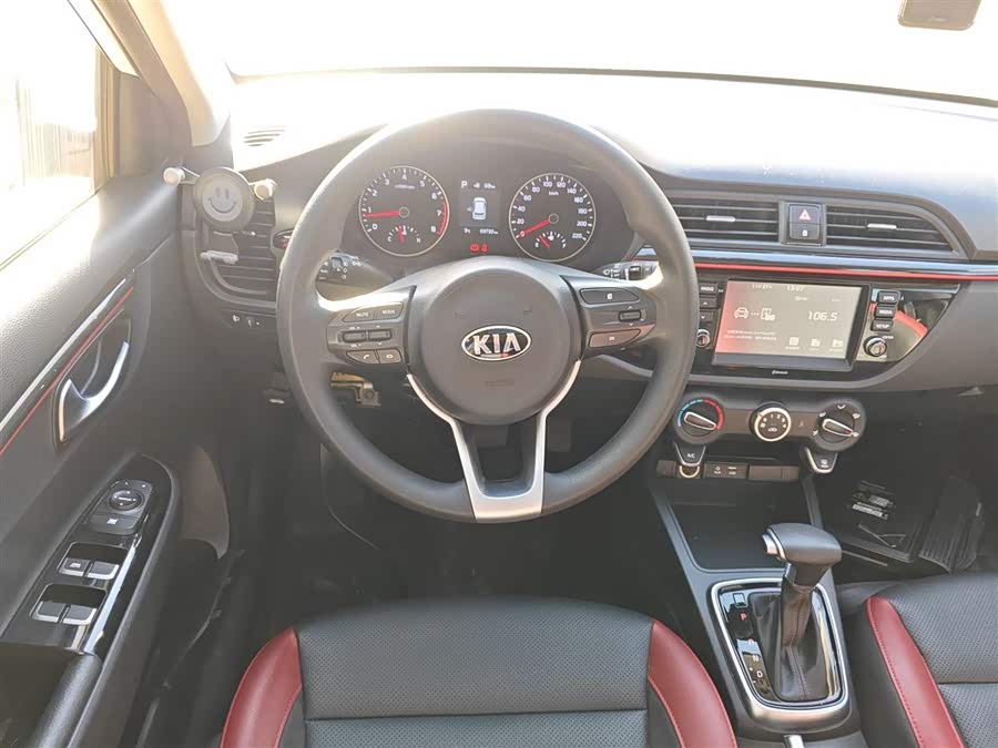Kia Rio Cross 2018 صورة سيارة #12