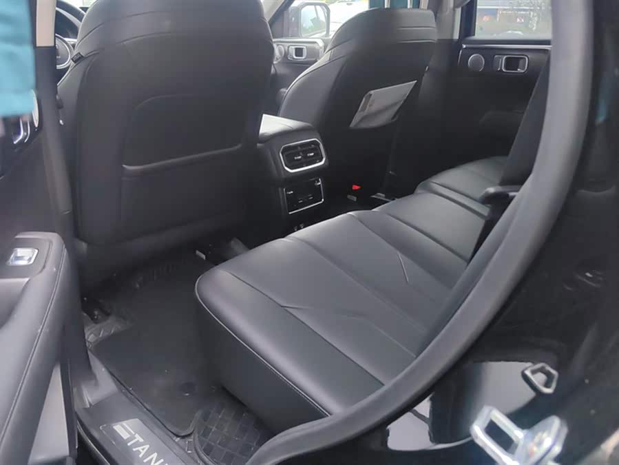 Tank 400 2024 car image #12