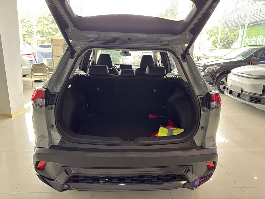 丰田 卡罗拉锐放 2022 汽车图片 #12