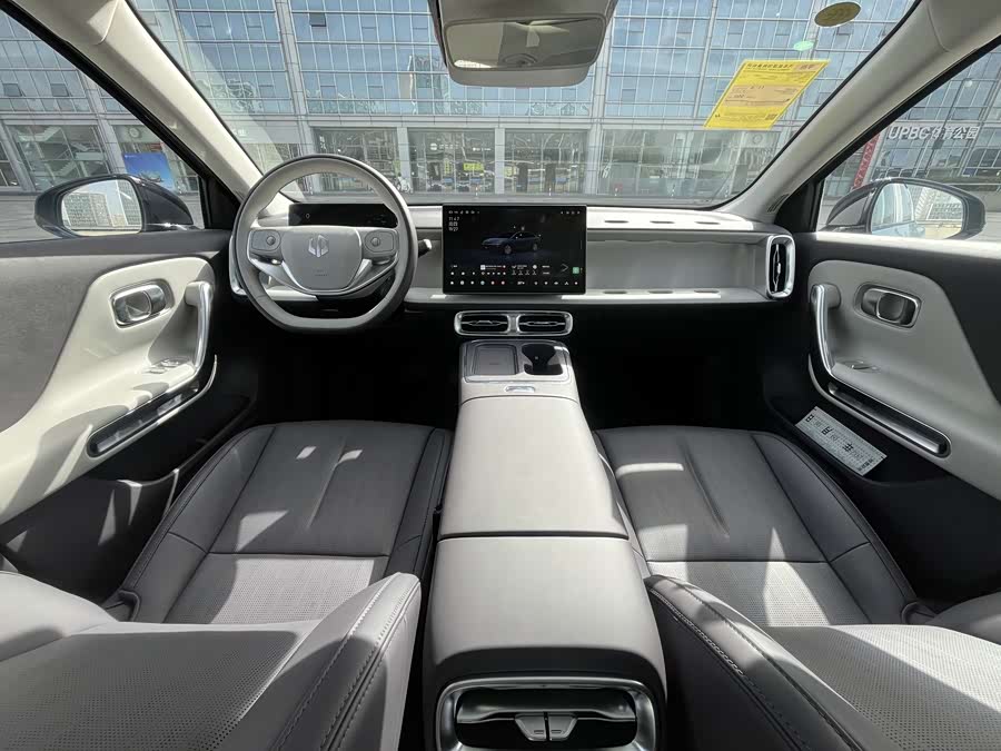 零跑汽车 零跑B01 2025 汽车图片 #12