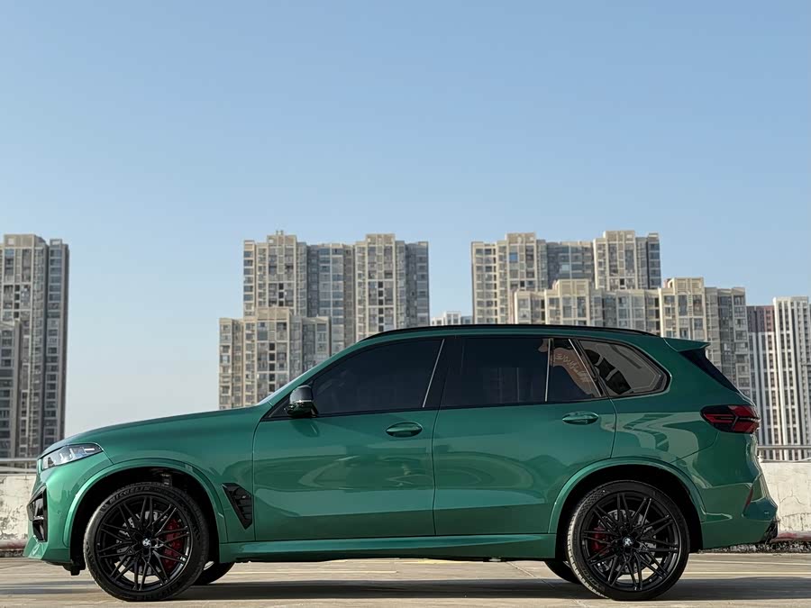 BMW X5 M 2024 car image #12