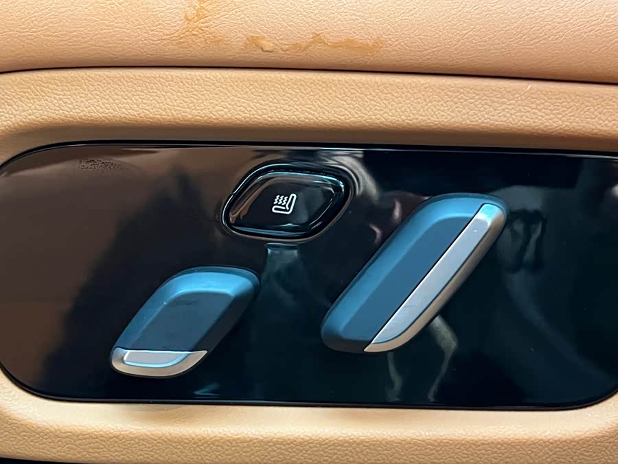 2025 car image #12