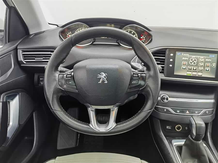 Peugeot 308S 2015 car image #12