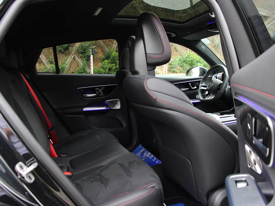 Mercedes-Benz GLC Coupe AMG 2024 صورة سيارة #12