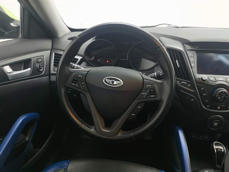 Hyundai Veloster 2015 immagine di auto #12