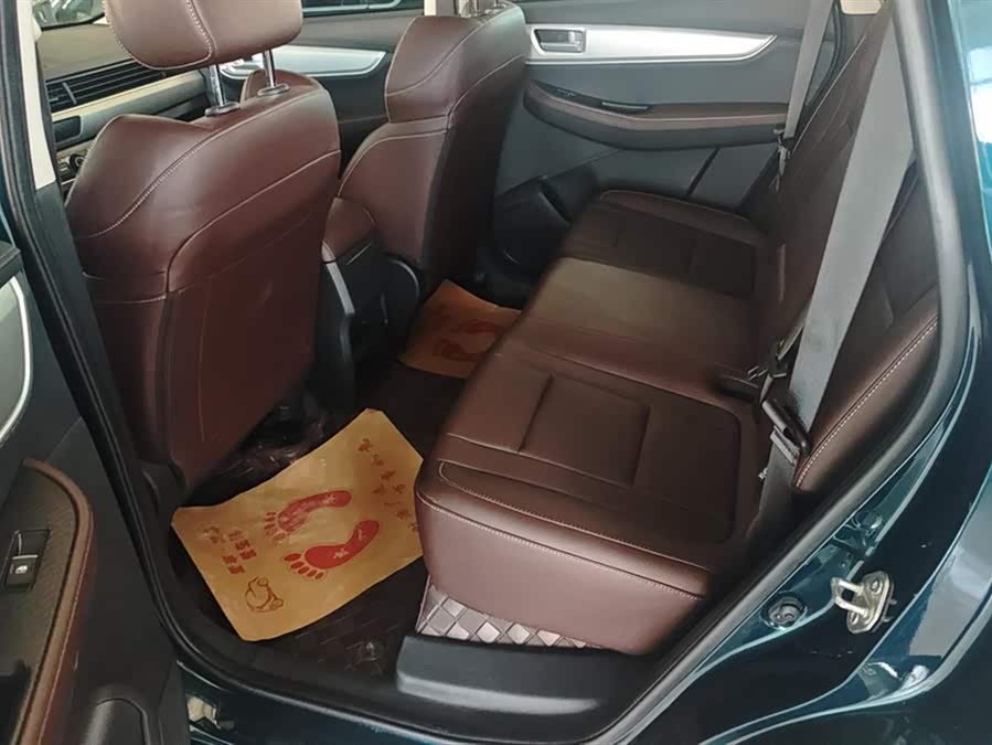 Forthing T5 2023 #12 Forthing T5 2023 immagine di auto #12