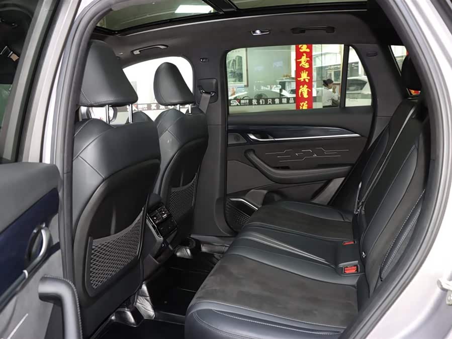 GEELY Ulion 2018 immagine di auto #12