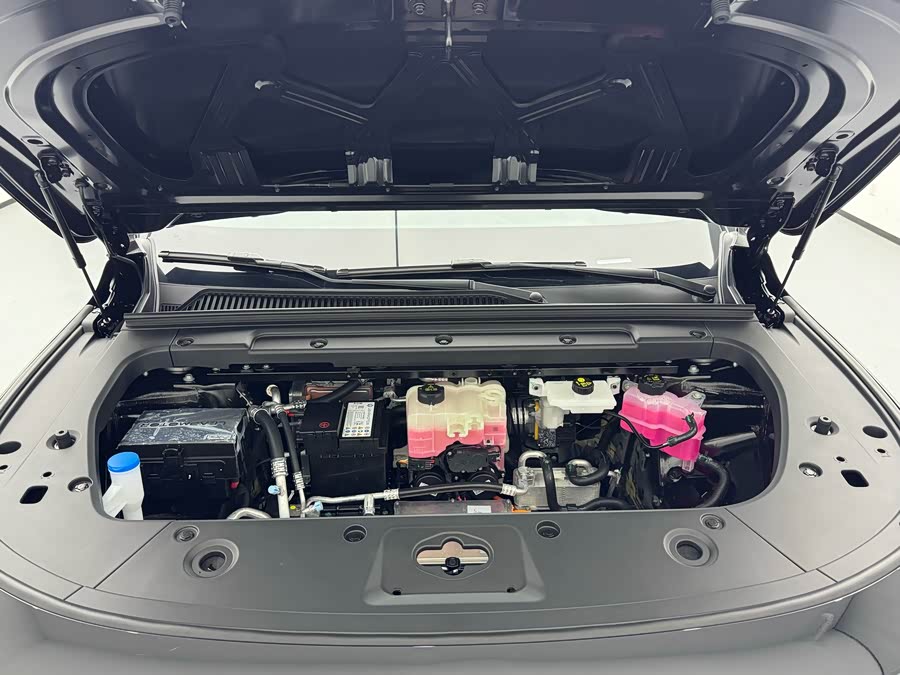 零跑汽车 零跑C16 2025 汽车图片 #12