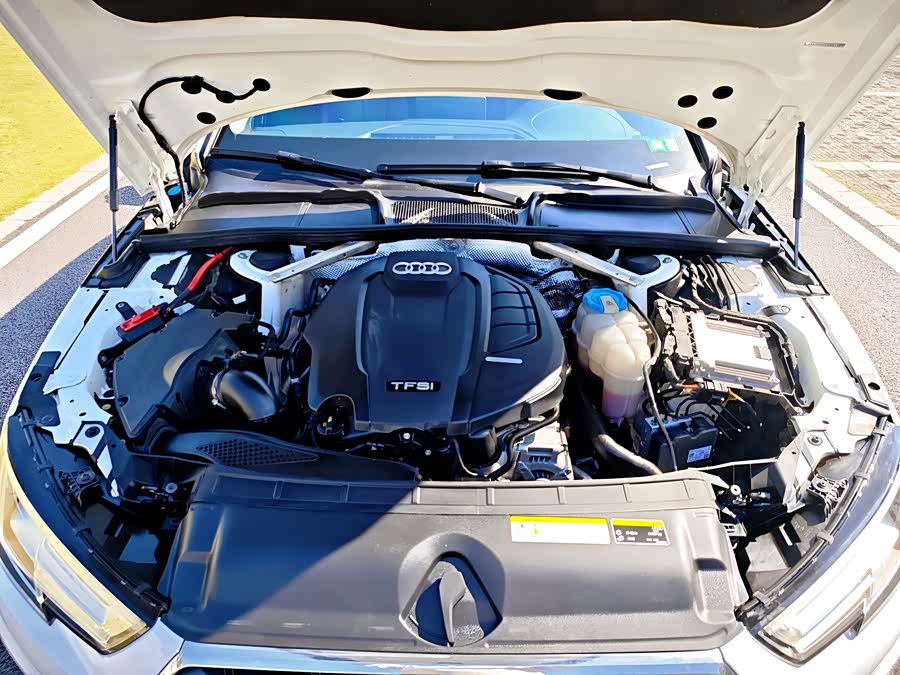 奥迪 奥迪A4L 2018 汽车图片 #12