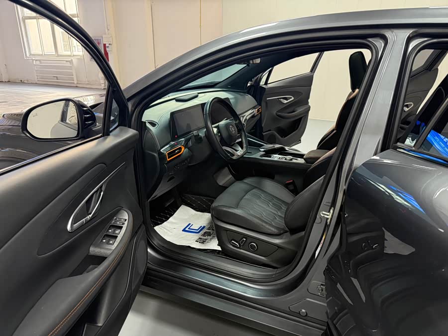 长安 长安UNI-T 2022 汽车图片 #12