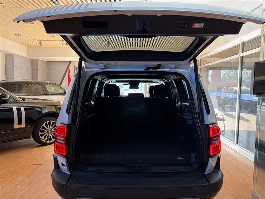 丰田 普拉多 2025 汽车图片 #12