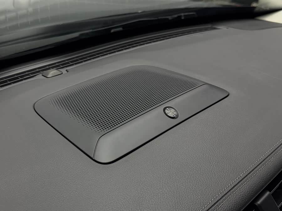 Ford Taurus 2021 car image #12