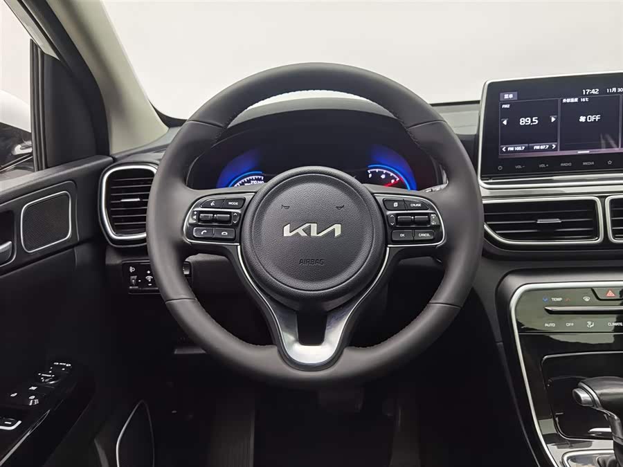 Kia KX5 2022 imagen de coche #12