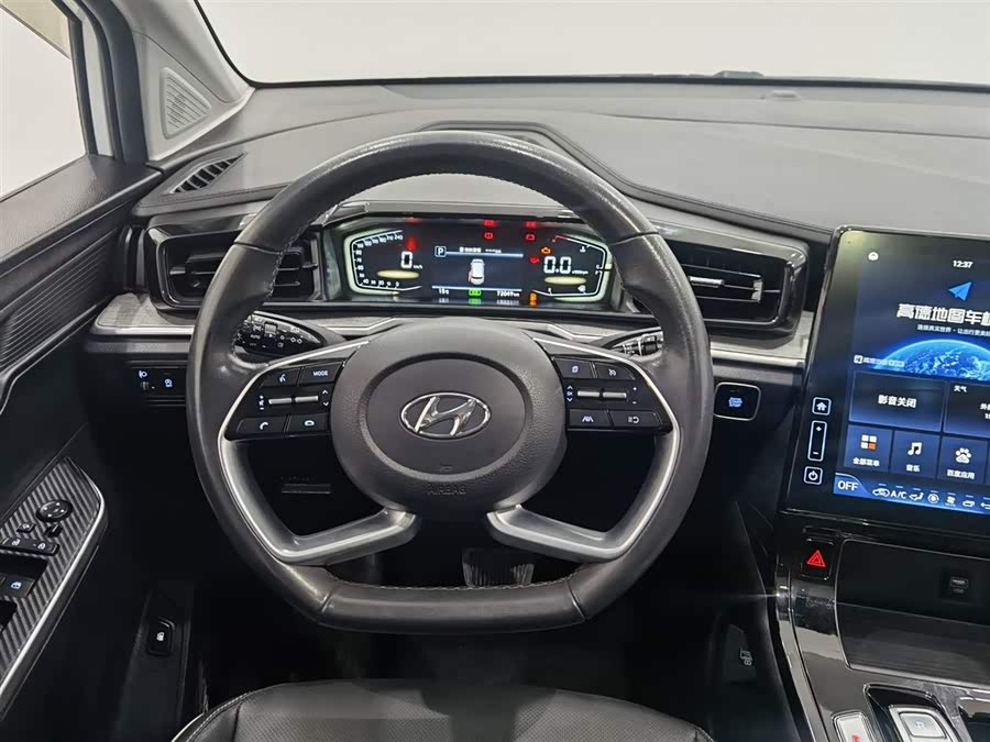 Hyundai Custo 2023 #12 Hyundai Custo 2023 car image #12