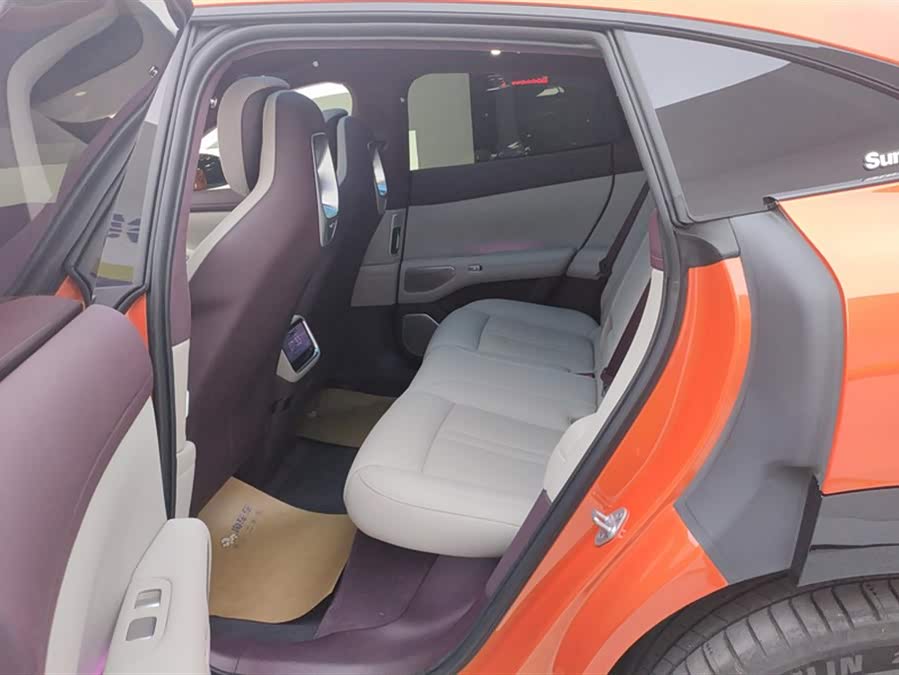 MI YU7 2025 #12 MI YU7 2025 car image #12