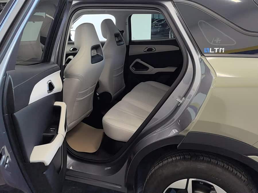 BYD YuanUP 2024 car image #12