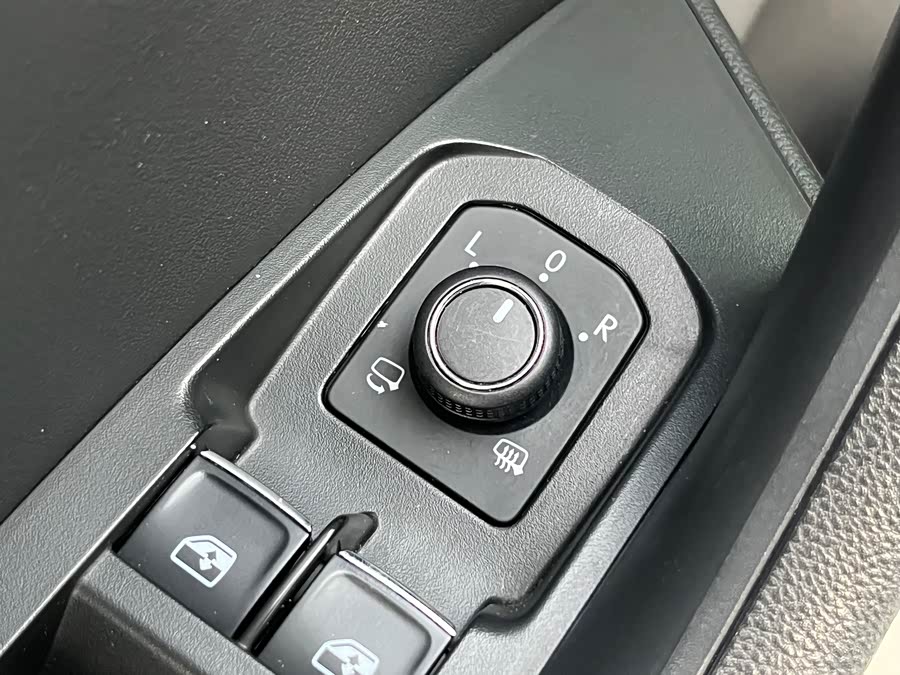 Skoda Kodiaq GT 2022 #12 Skoda Kodiaq GT 2022 car image #12