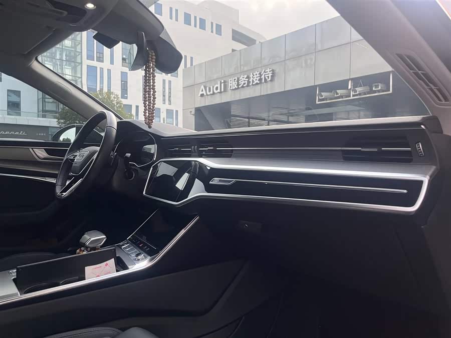 Audi A7 2023 car image #12