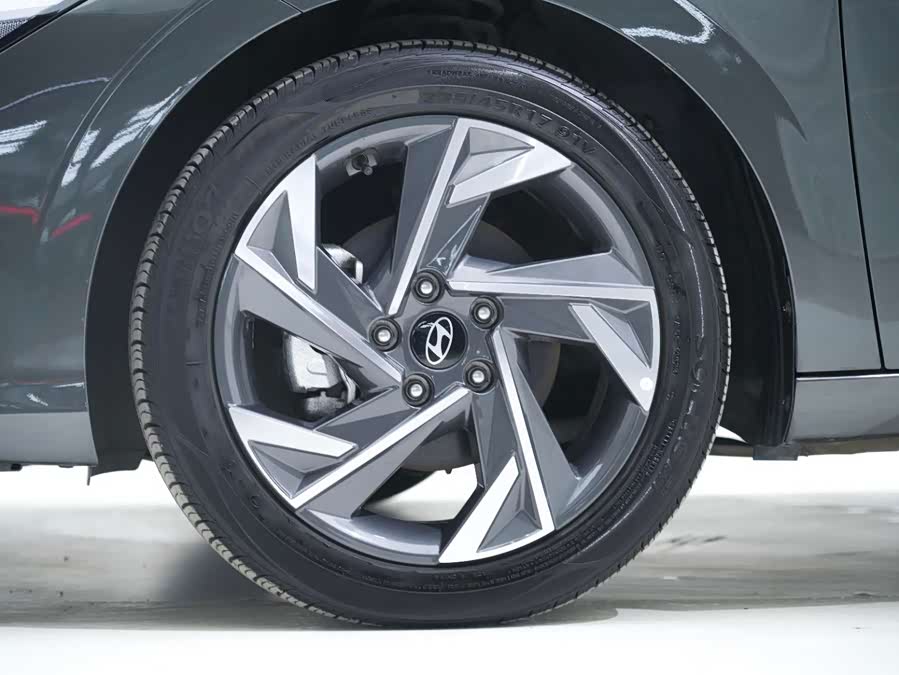 Hyundai 2023 car image #12