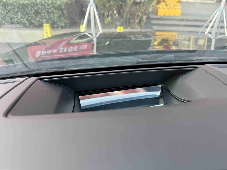 Volkswagen Touareg 2019 car image #12