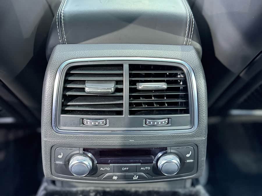 Audi RS 7 2020 car image #12