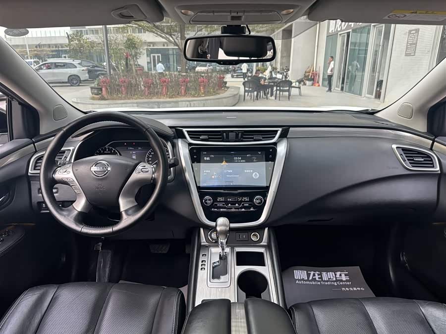 Nissan Murano 2018 immagine di auto #12