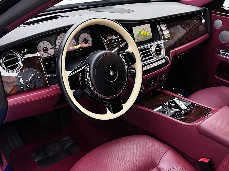 Rolls-Royce Ghost 2010 car image #12