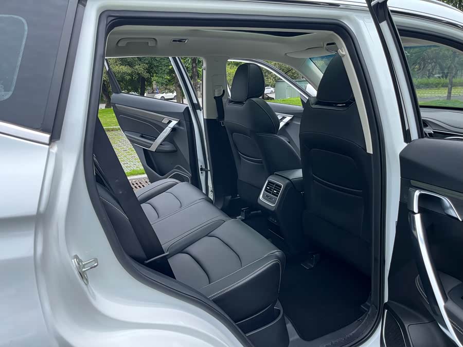 GEELY Boyue 2020 image de voiture #12
