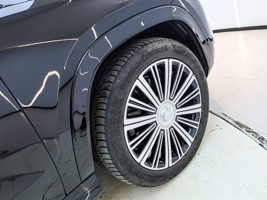 Mercedes-Benz Maybach GLS 2021 car image #12