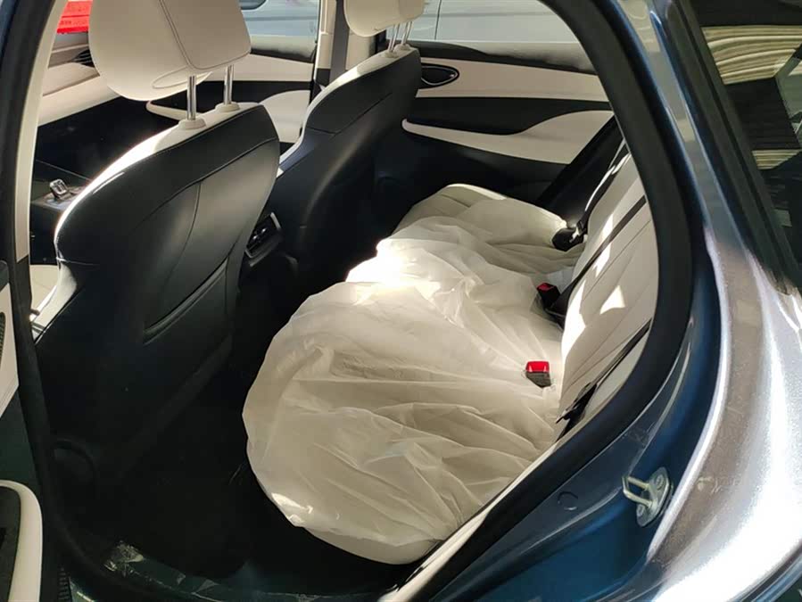 BYD Seal 05 DM-i 2025 car image #12