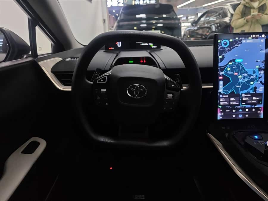 Toyota bZ3 2023 immagine di auto #12