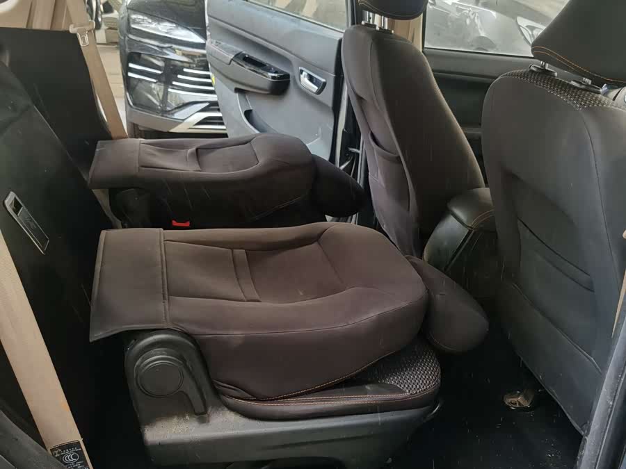 SWM X2 2021 изображение автомобиля #12