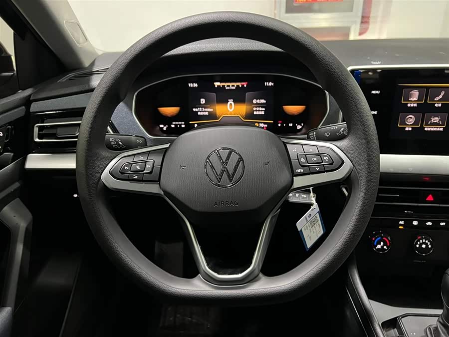 Volkswagen Lavida 2022 car image #12