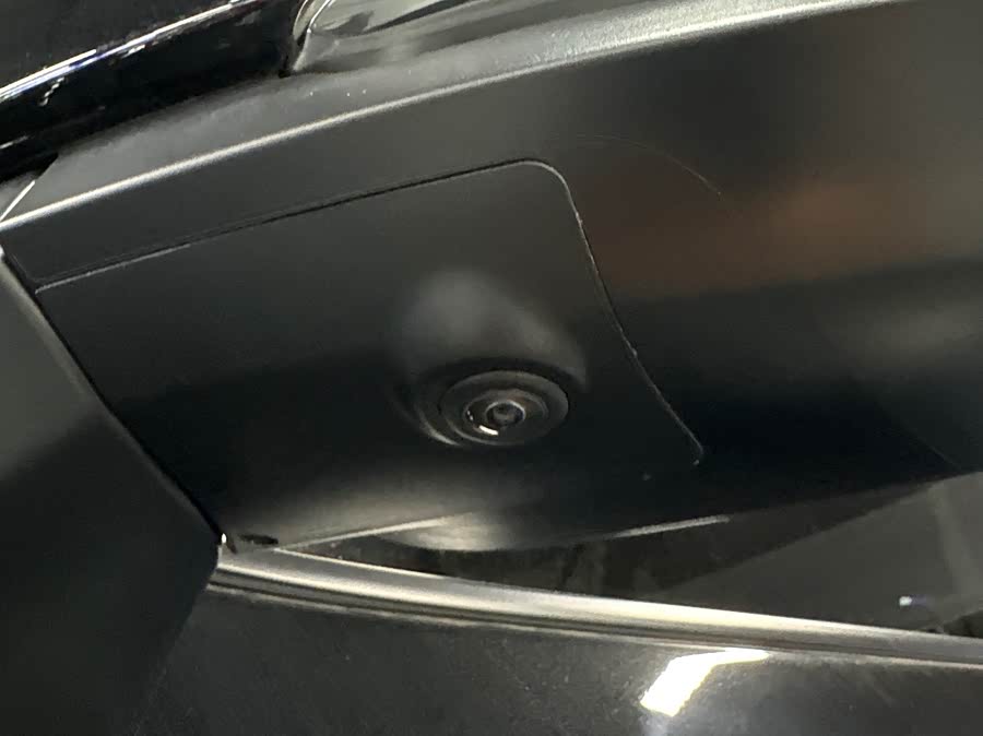 Kia Wildlander 2022 car image #12