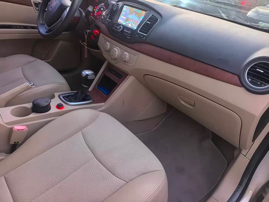 Roewe 350 2015 imagem de carro #12