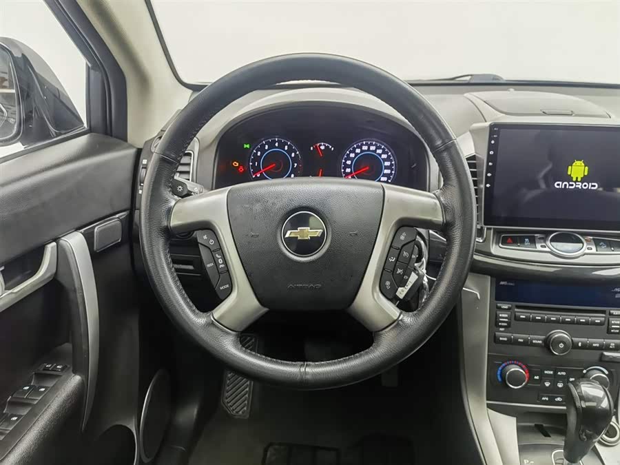 Chevrolet Captiva 2012 car image #12