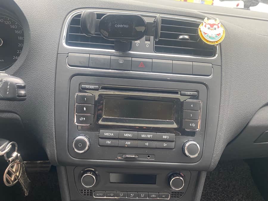 大众 Polo 2012 汽车图片 #12