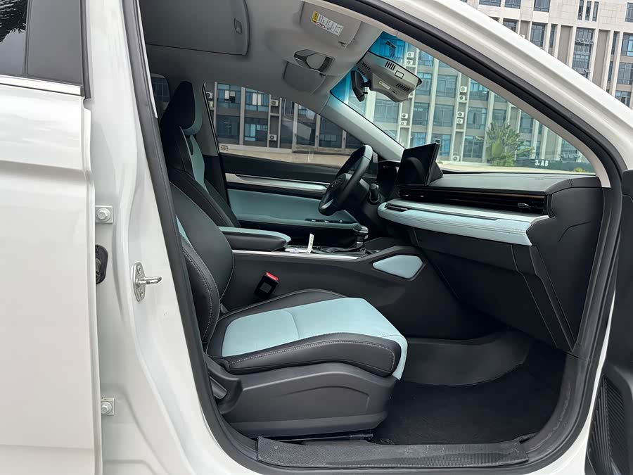 GEELY Emgrand L 2021 #12 GEELY Emgrand L 2021 car image #12