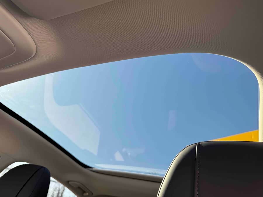 零跑汽车 零跑B01 2025 汽车图片 #12