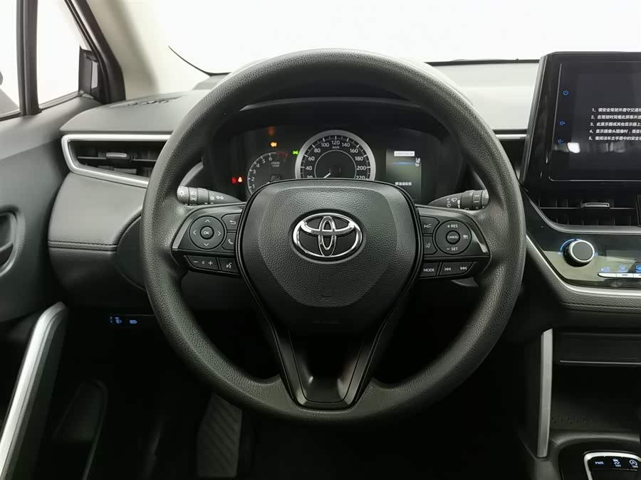 Toyota Corolla Cross 2023 car image #12